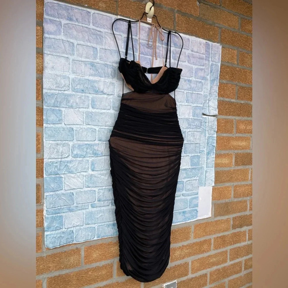 House of CB Tibi Black Cutout Ruched Midi
Dress large - Picture 6 of 15